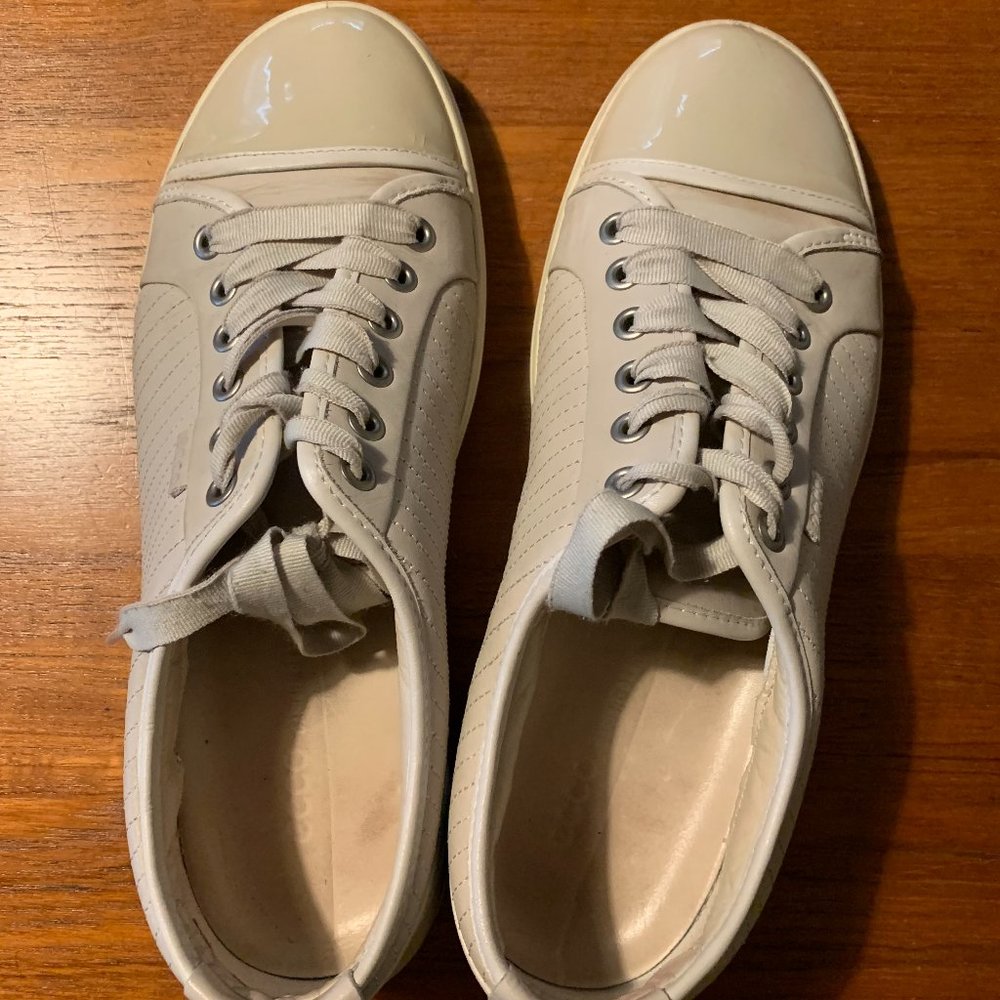 EECO sneaker